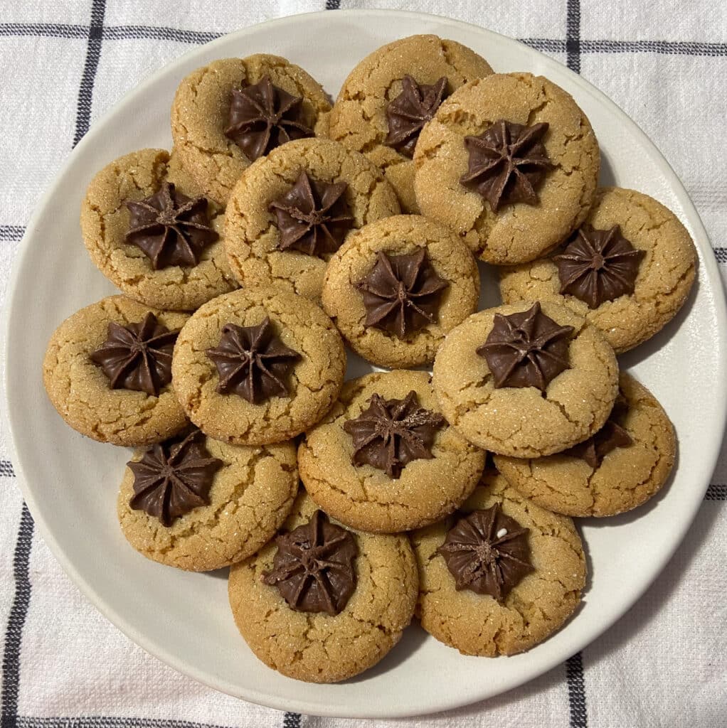 chocolate peanut butter blossom cookies