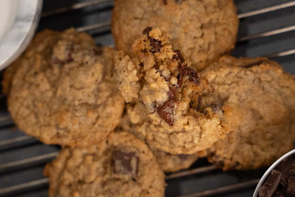 chocolate chip oatmeal cookies