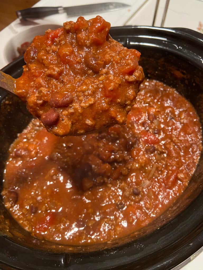 Midwest Crockpot Chili with beans and tomatoes