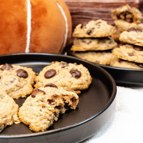 Pumpkin Chocolate Chip Oatmeal Cookies